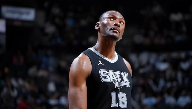 还有, 内线老将为