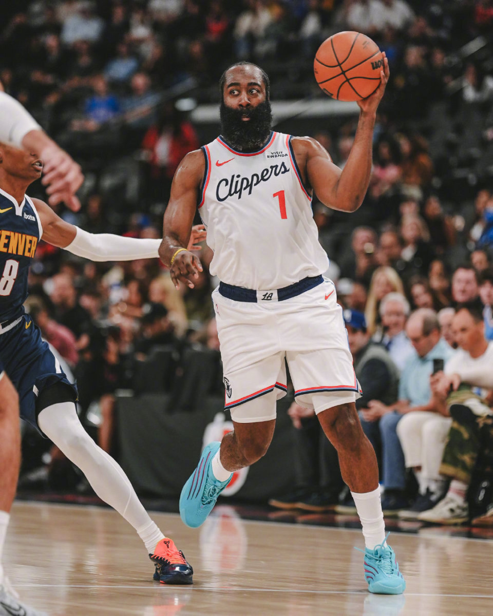 TlPy, 科林斯和祖 TlPy, 科林斯和祖